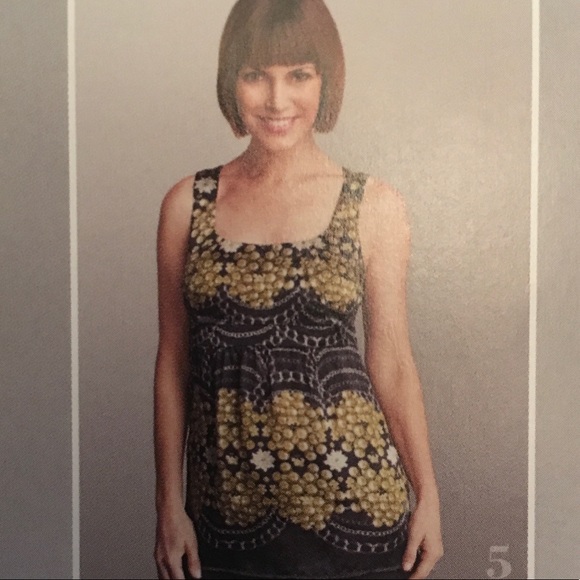 Tops - CAbi Pearly Tunic size M